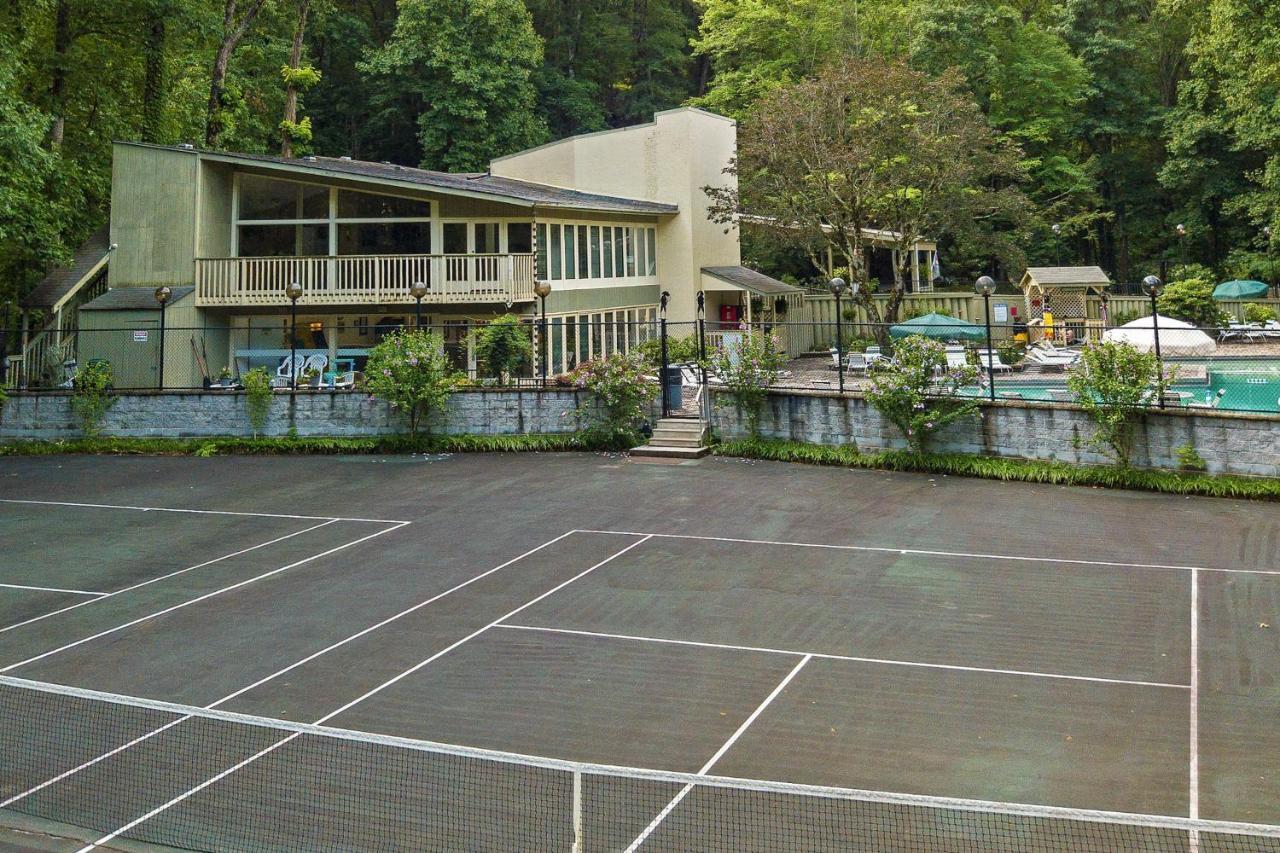 Apartamento Eagles Nest Escape Gatlinburg Exterior foto