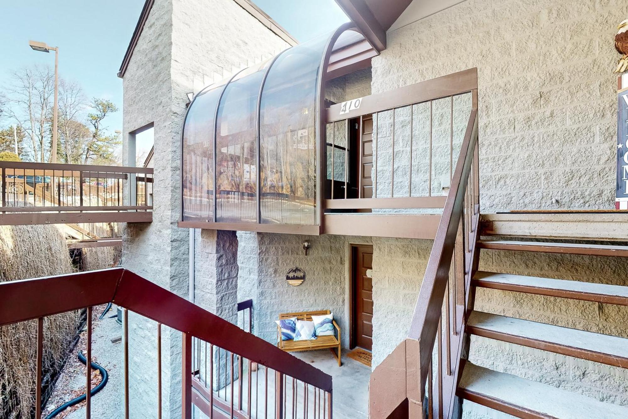 Apartamento Eagles Nest Escape Gatlinburg Exterior foto